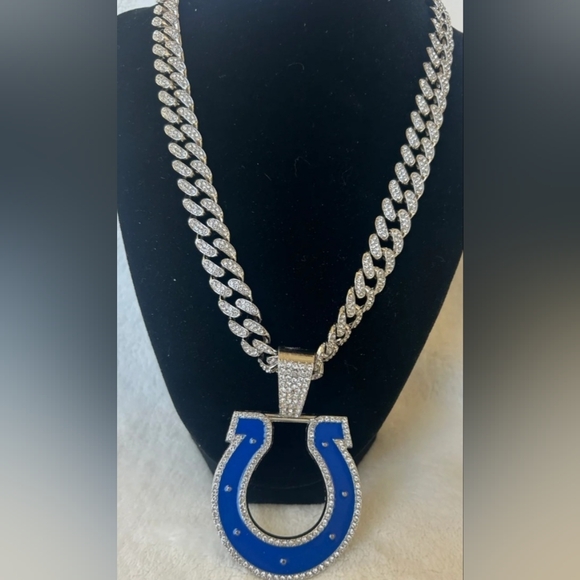 Colts football team iced Cubsn Chain Necklace Size 20\